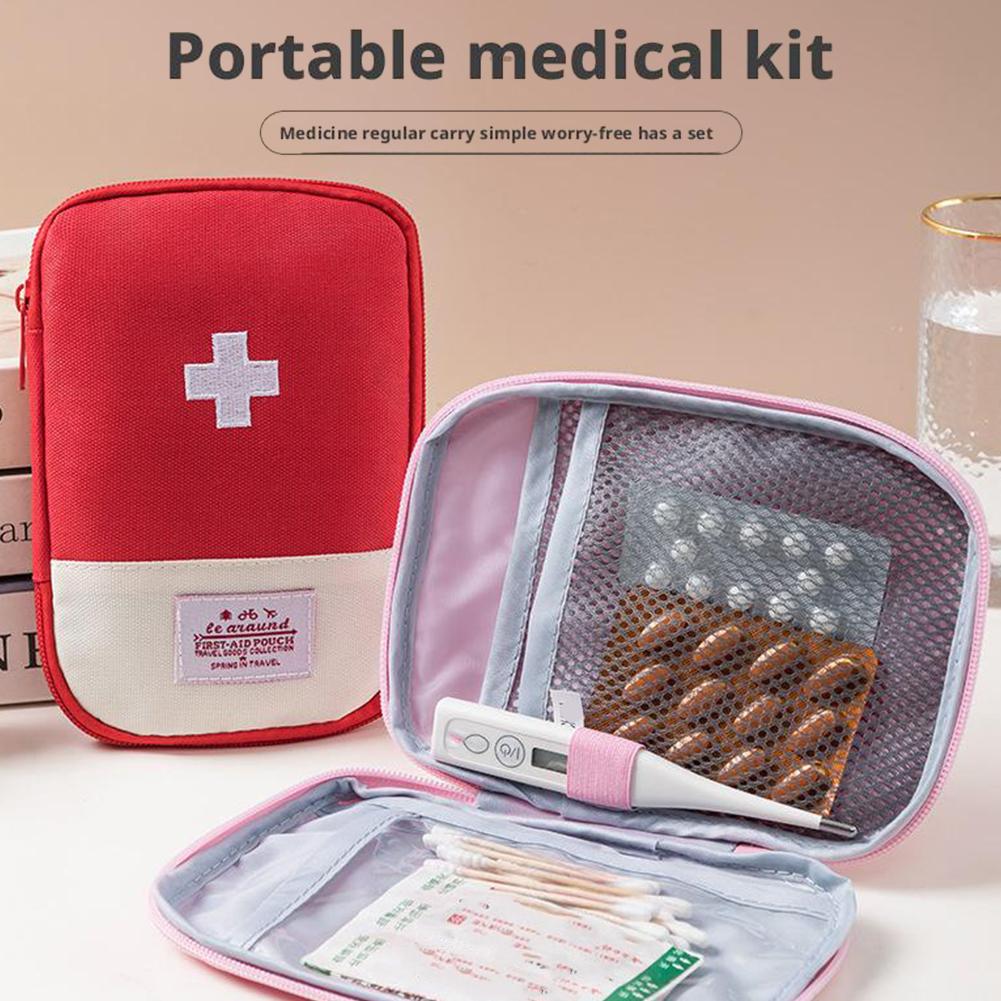 First Aid Bag Kit - حقيبة إسعافات أولية محمولة للسفر والتخييم