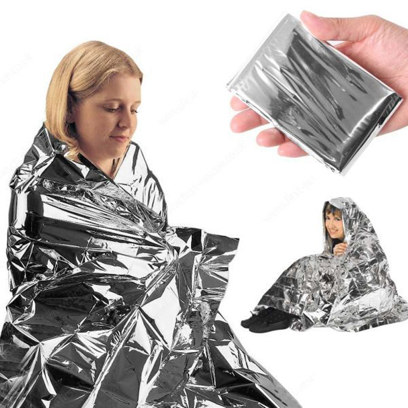 بطانية طوارئ حرارية من رقائق ا - مراجعة First Aid Bag Kit وسعره