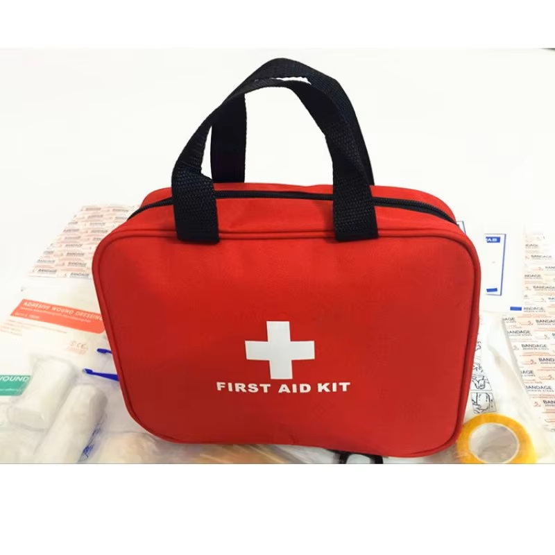 حقيبة إسعافات أولية مع حقيبة خ - مراجعة First Aid Bag Kit وسعره