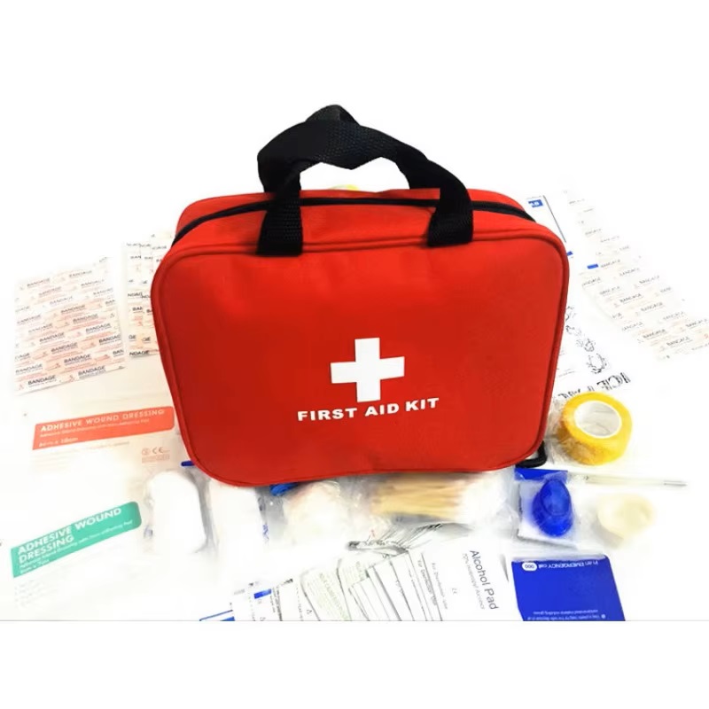 حقيبة إسعافات أولية مع حقيبة خ - مراجعة First Aid Bag Kit وسعره