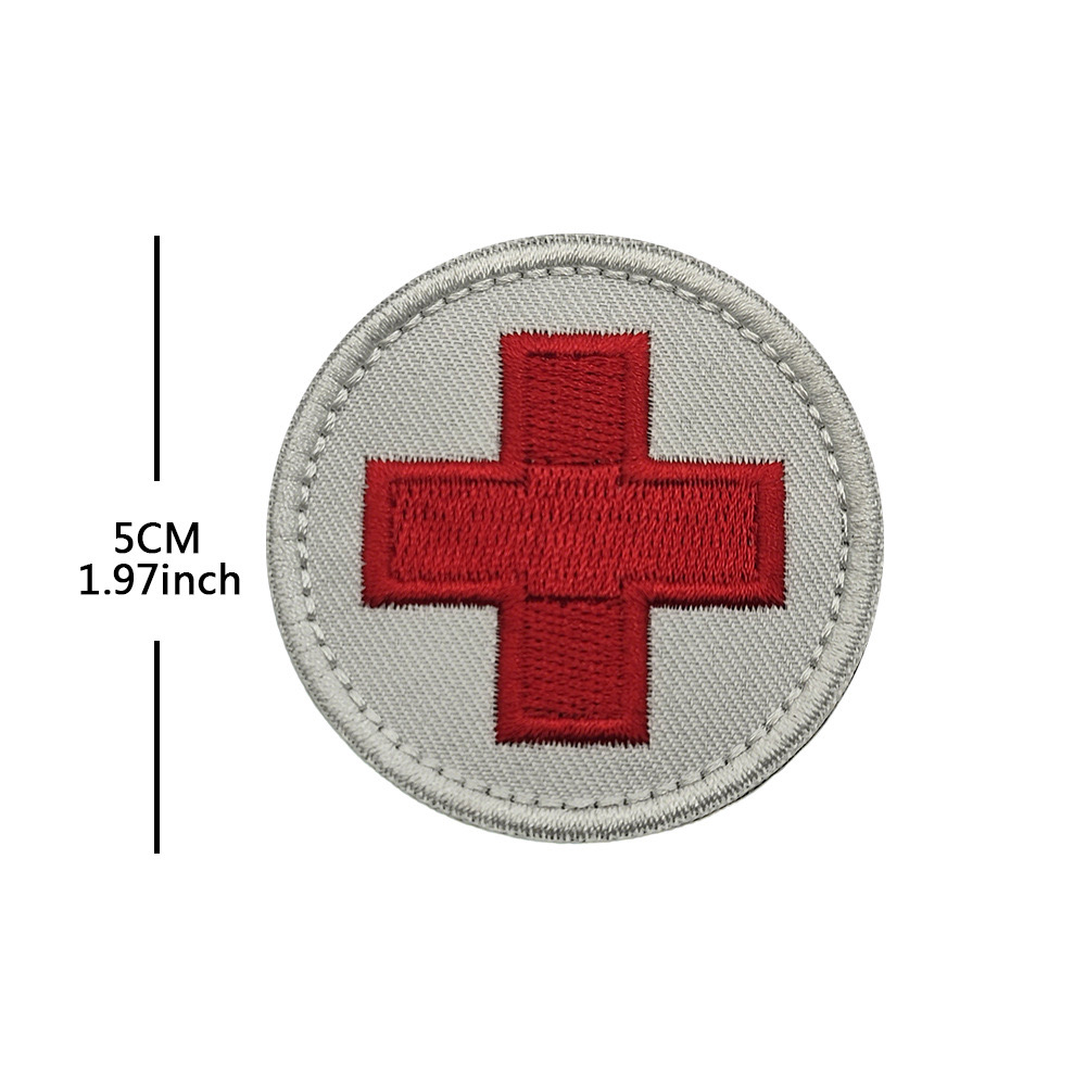 شارة الإسعافات الأولية للصليب  - مراجعة First Aid Bag Kit وسعره